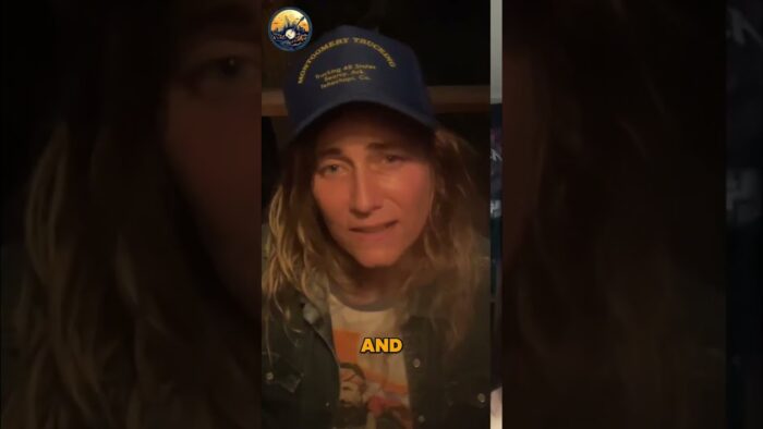 Melissa Carper releases A Very Carper Christmas album for the holidays